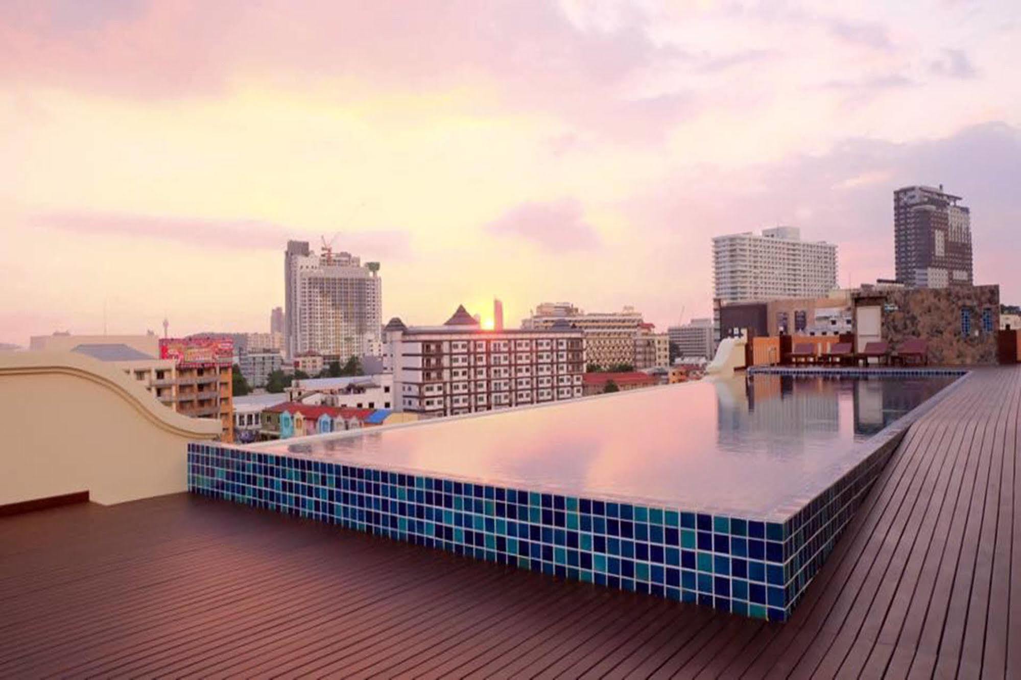 D Hotel Паттая Екстер'єр фото