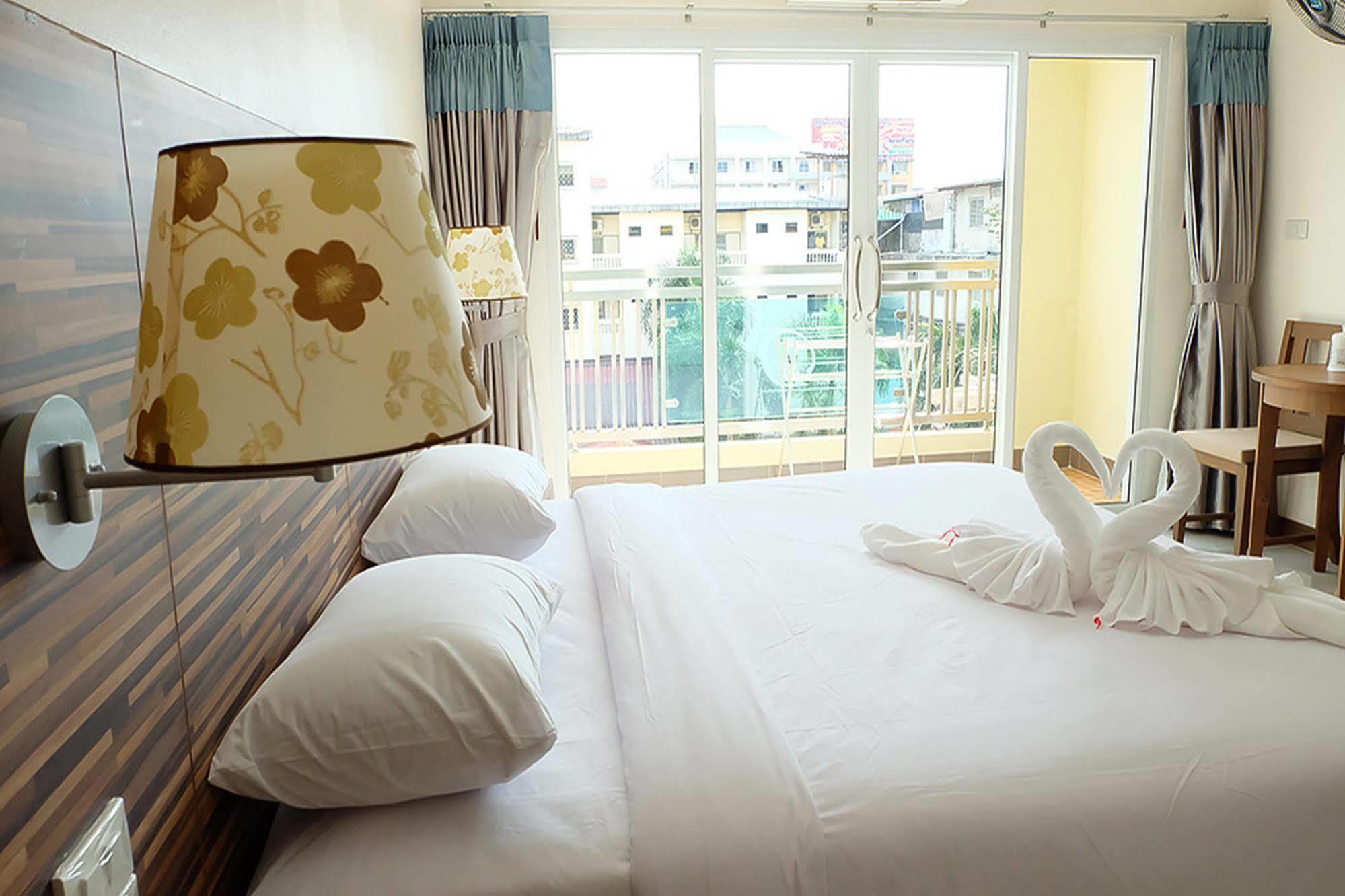 D Hotel Паттая Екстер'єр фото